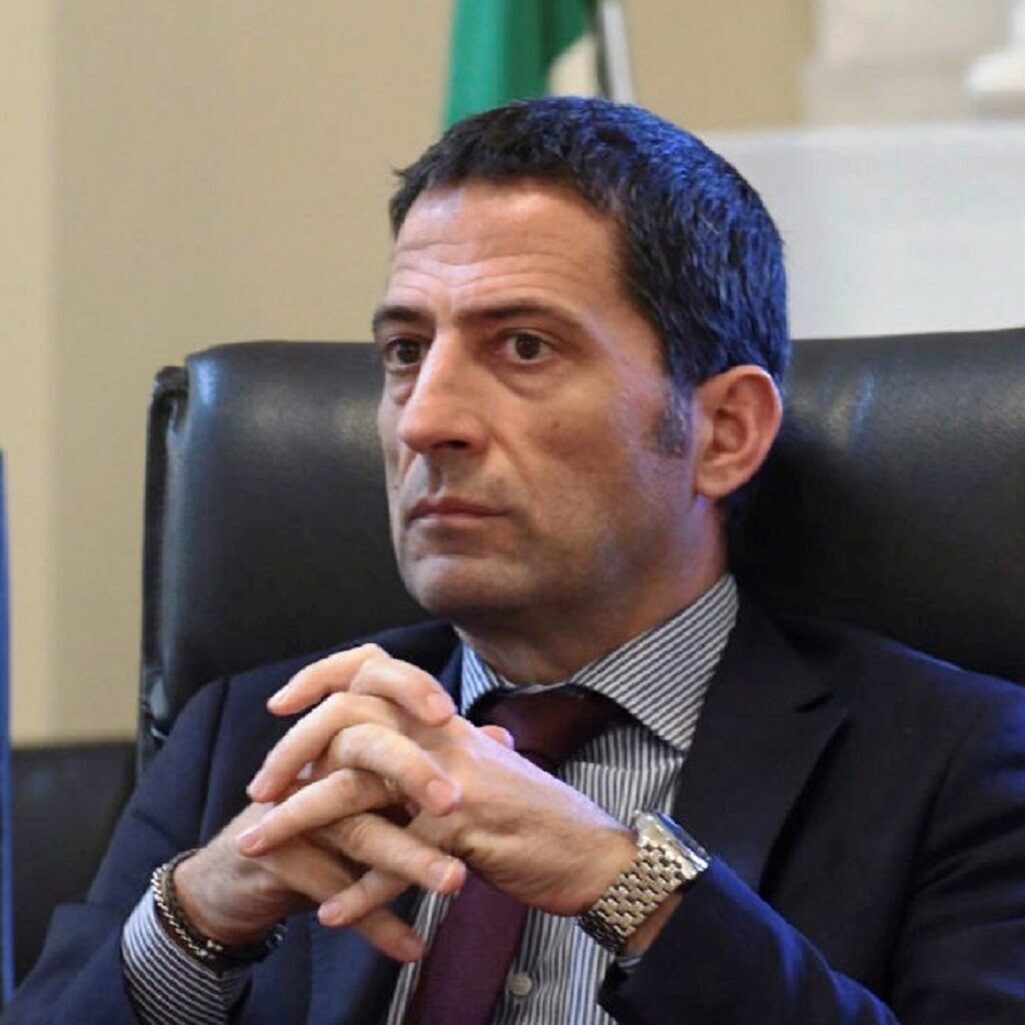 Vacca dice no a nuove chiusure delle scuole