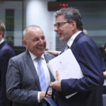 Giorgetti all'Eurogruppo: tra flessibilità energetica e la sfida dell'IA nella finanza